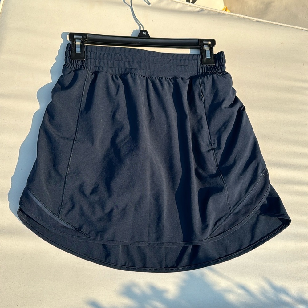 Lululemon skirt size 6 navy